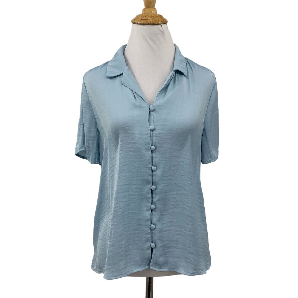 Vince Camuto Shirt Womens XS Extra Small Sky Satin Round Button Short Sleeve Tie